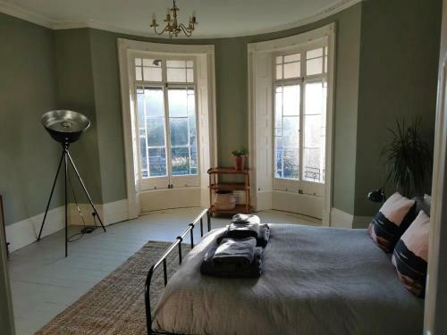 Unique Georgian Townhouse By The Castle & Beach