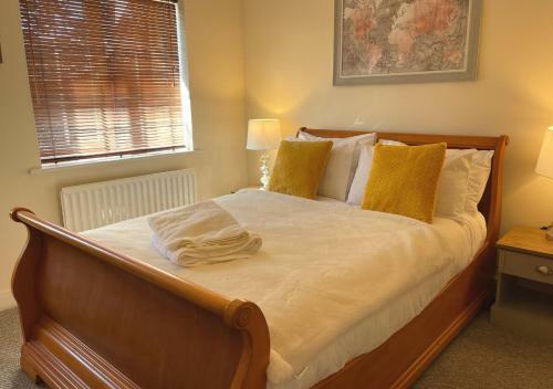 Ashford Holiday Home Sleeps 6