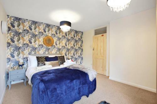 The Canterbury Gem House With Hot Tub