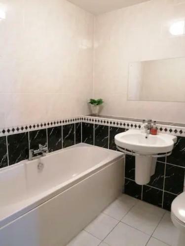 Stylish Pet Friendly Apartment - Amazing Views