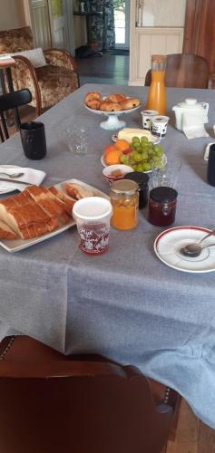 Hostal Maison Blanche