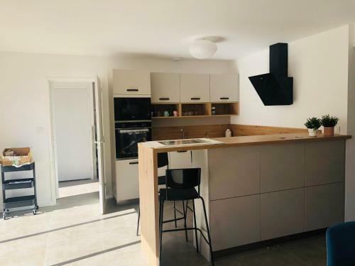 Agr�able Maison De Ville Avec Parking Priv�