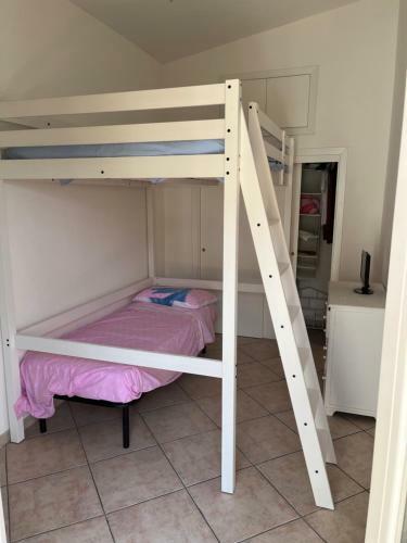 Daniela House