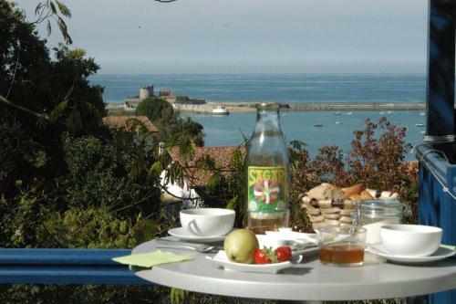 Hostal Le C�dre Bleu