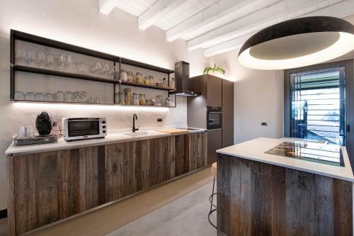 Black Villa