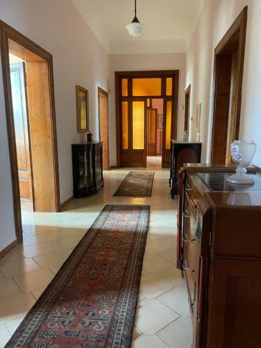 Beautiful Apartment In A Villa A Few Steps From The Sea