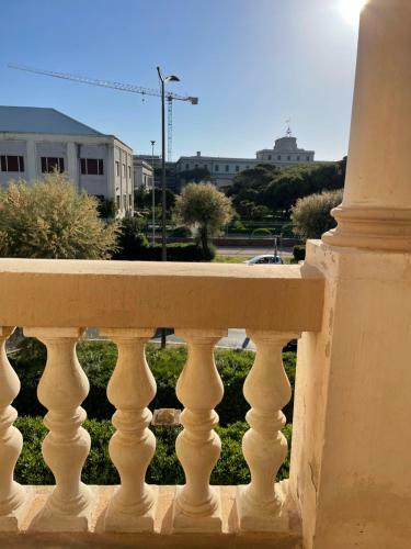 Beautiful Apartment In A Villa A Few Steps From The Sea