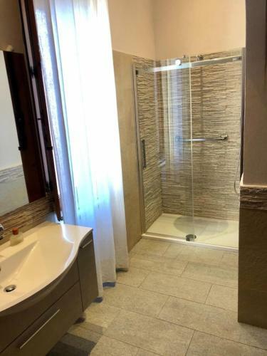 Beautiful Apartment In A Villa A Few Steps From The Sea