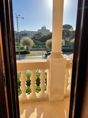 Beautiful Apartment In A Villa A Few Steps From The Sea