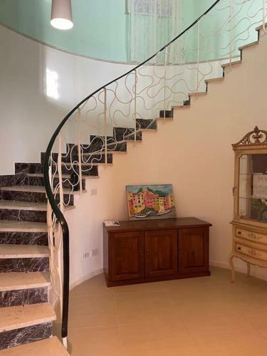 Ocean View Villa With Fast Wi-fi And Elevator To Town