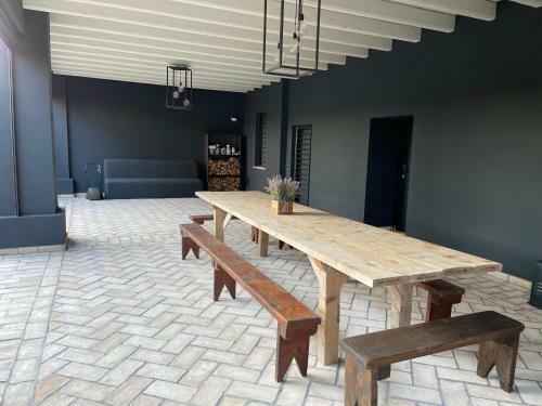 Black Villa
