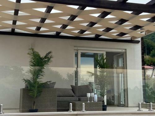 Blanca Beach Villa