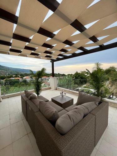 Blanca Beach Villa