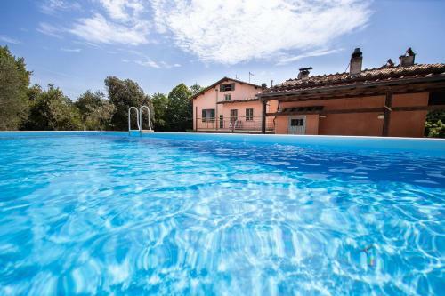 Villa Enza With Swimming Pool
