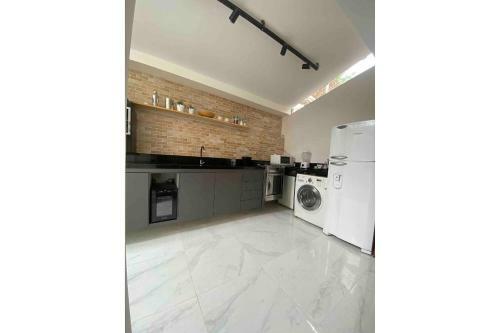 Flat � 400m Do Mar! Fa�a Tudo A P�! Com Piscina!