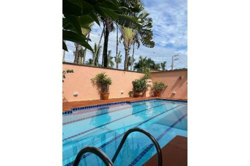 Casa Chamosa Na Rua Da Praia - Cant�o Juquehy