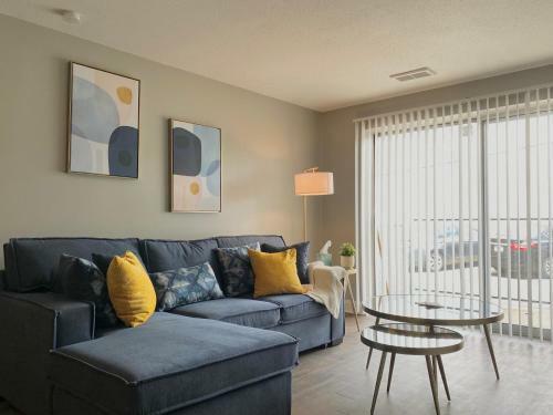Cozy 1 Modern One Bedroom One Bath Apartment