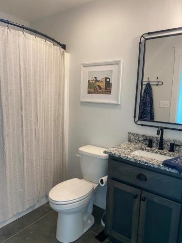 Stunning 2 Bed Room Hubbard Farm House
