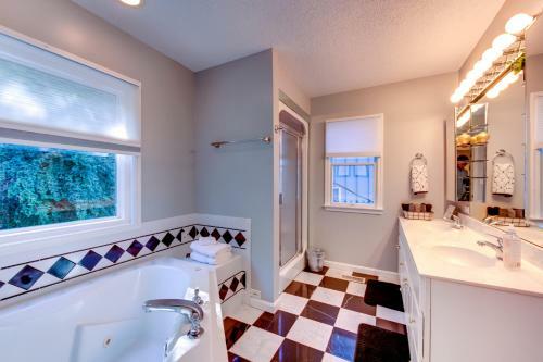 Riverfront Oasis: 5 Min To Dt Cincinnati