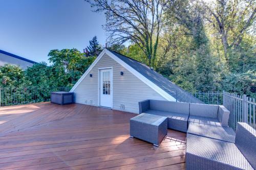 Riverfront Oasis: 5 Min To Dt Cincinnati