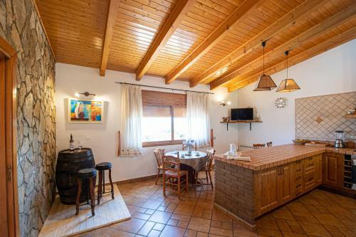 Villa Breathtaking Views And 2 Swimming Pools