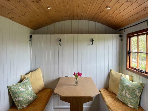 Puddle Duck Shepherd Hut
