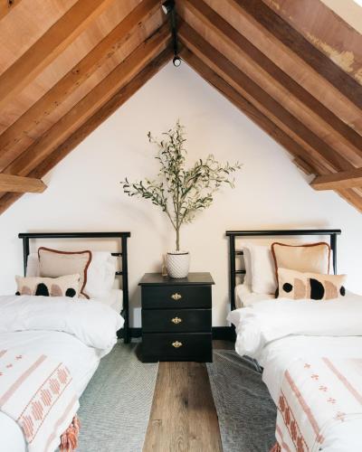 Bunkers Barn, 2 Bedroom Luxury Stay With Parking