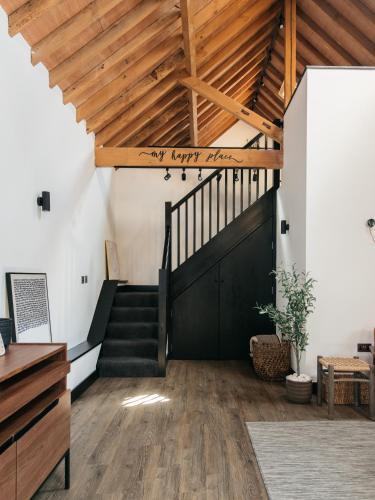 Bunkers Barn, 2 Bedroom Luxury Stay With Parking