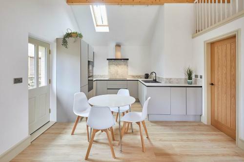 Host & Stay - Sunshine Cottage
