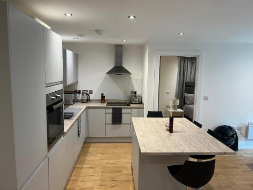 Lovely 2 Bed Apartment In Leeds Centre (netflix)