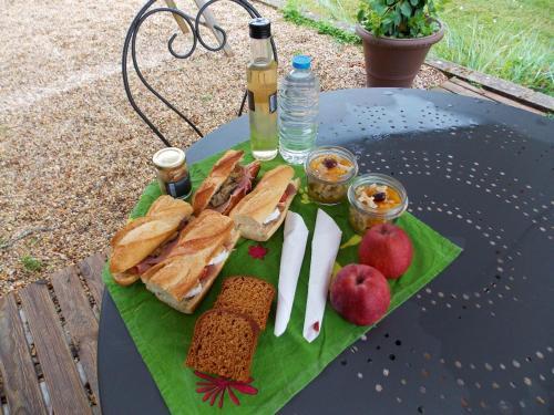 Camping Du Petit Gu� Du Roi