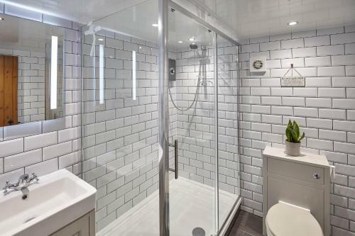 Host & Stay - Low Waupley Farm