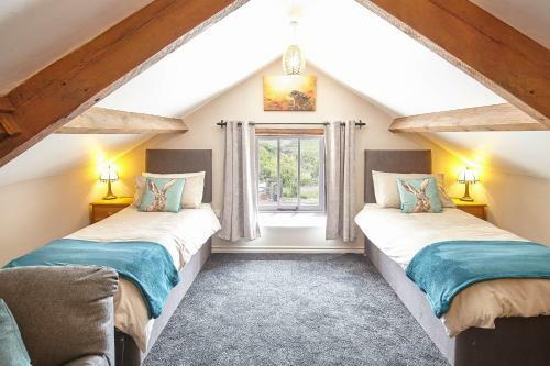 Host & Stay - Low Waupley Farm