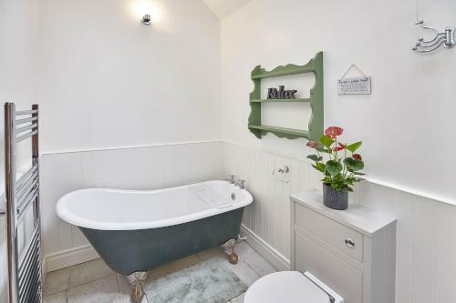 Host & Stay - Low Waupley Farm
