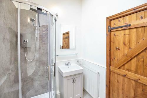 Host & Stay - Low Waupley Farm