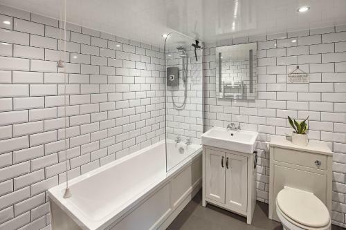 Host & Stay - Low Waupley Farm