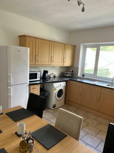 4-6 Guests In Centre Location With Stunning Views