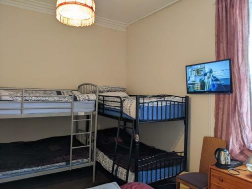 Hostal Overton Villa Guest House