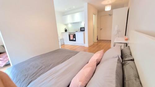 Apartamento Central City Studio / Parking / Wifi / Shops