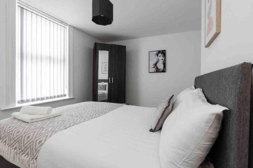 Apartamento Beautiful Five Bed Family Home In Anfield