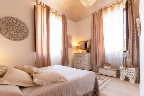 Villa Casa Indipendente Con Giardino A Marina Di Pisa