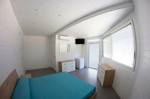 Hostal Aurora Beach & Suite