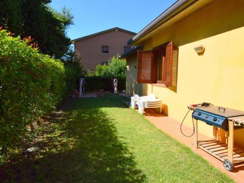 Villa Rustic Style Holiday Home In Umbria With Private Pool