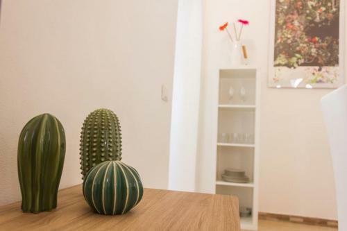 [downtown Selinus] Bright Apartment With Courtyard
