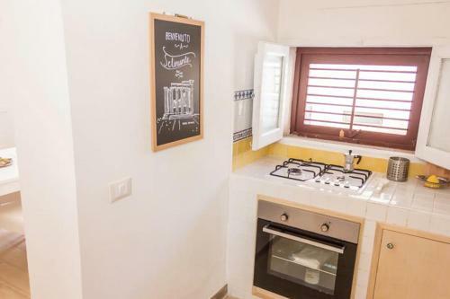 [downtown Selinus] Bright Apartment With Courtyard