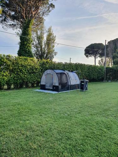 In Tenda In Giardino
