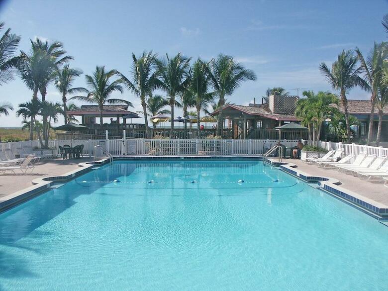 Hotel Beachcomber Beach Resort