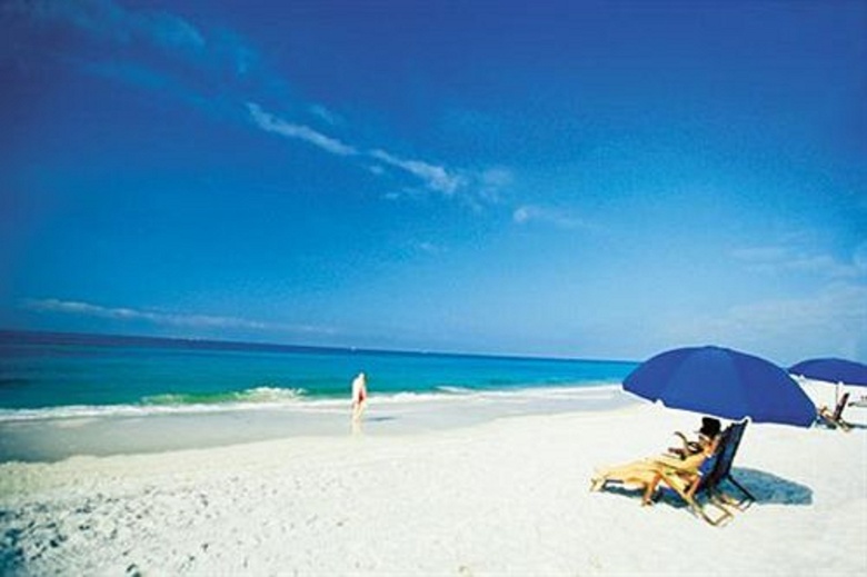 Hotel Beachcomber Beach Resort