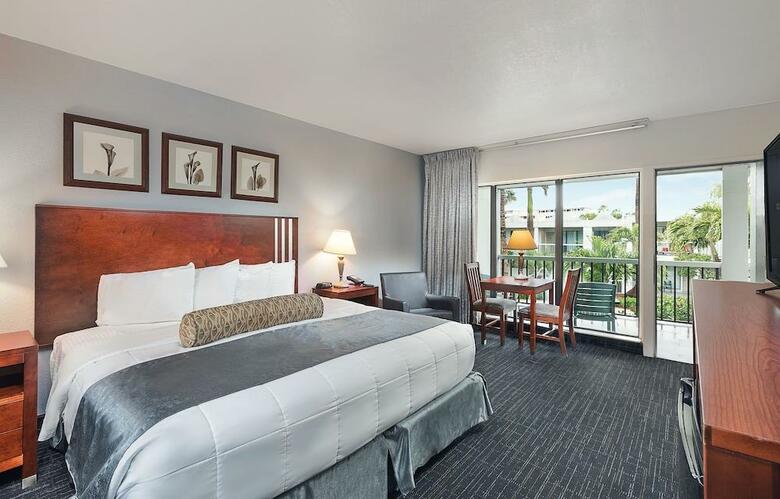 Hotel Beachcomber Beach Resort