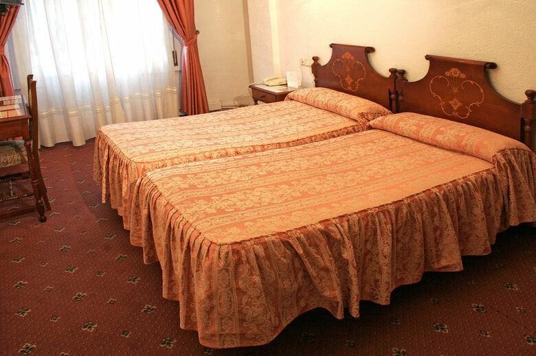 Hotel Embajador